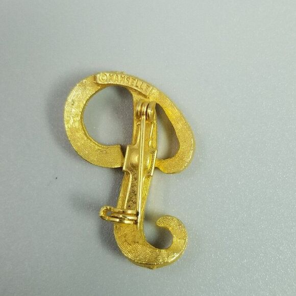 Vintage Mamselle P Letter Monogran Initial Brooch, Gold Tone Letter Lapel Pin - Picture 3 of 7